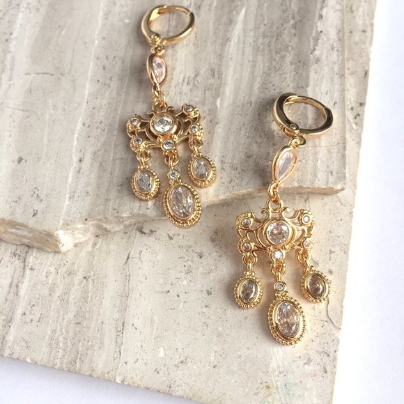 Vintage CZ chandelier huggie style Earrings - Picture 4 of 6